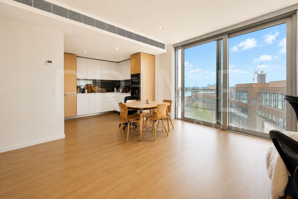 Property photo 1 of 7 Lsq3.Jpg