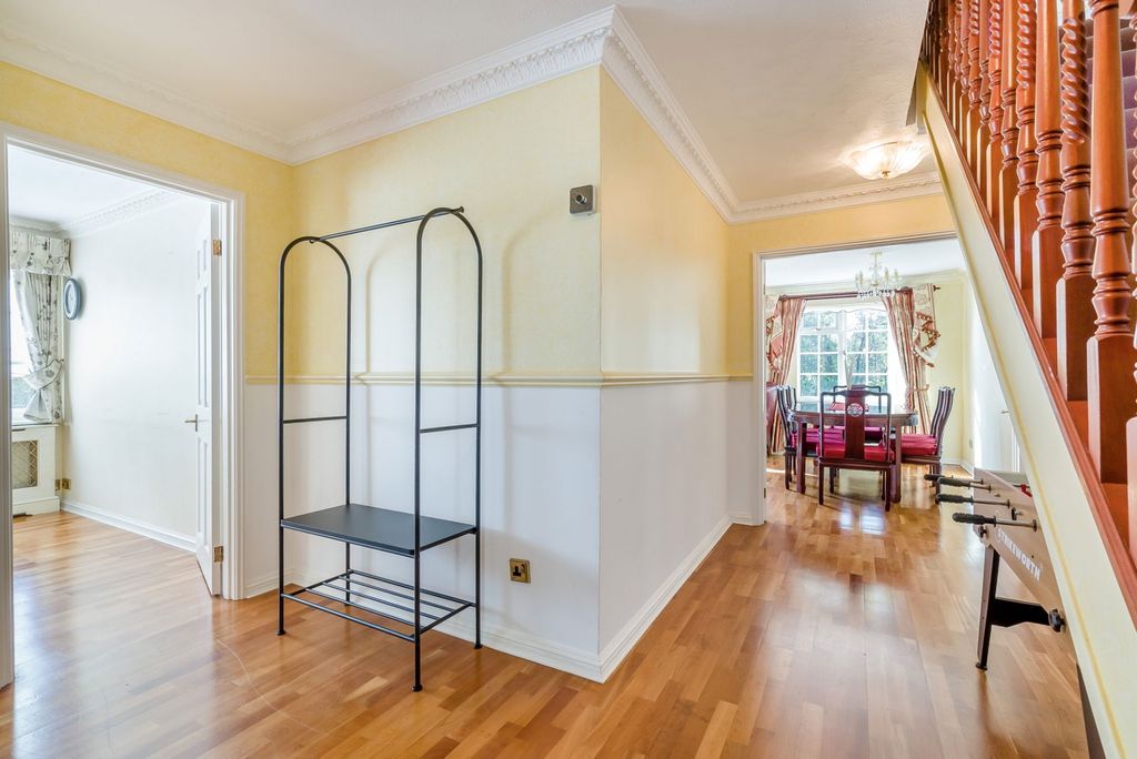 Additional image 30 of 4 bed detached house for salePotters Heights Close, Pinner HA5