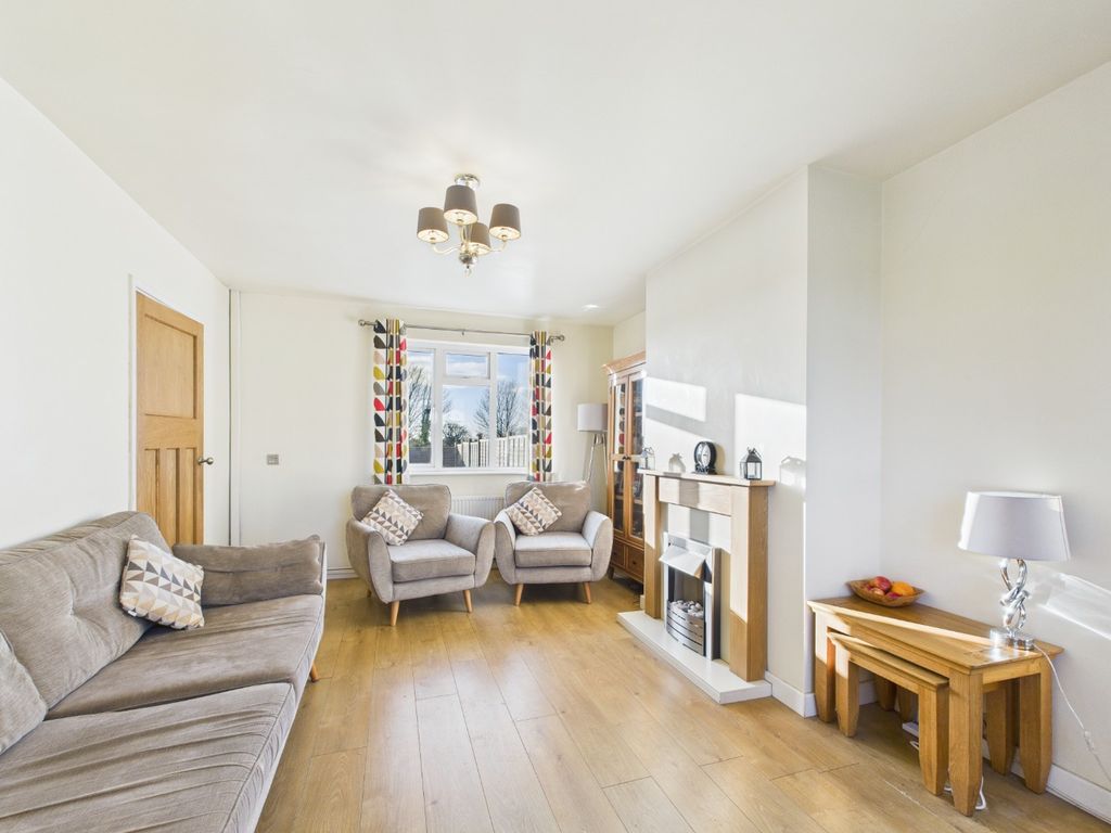 Property photo 2 of 19 4729733