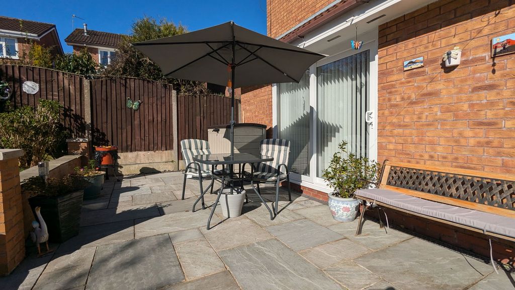 Property photo 2 of 30