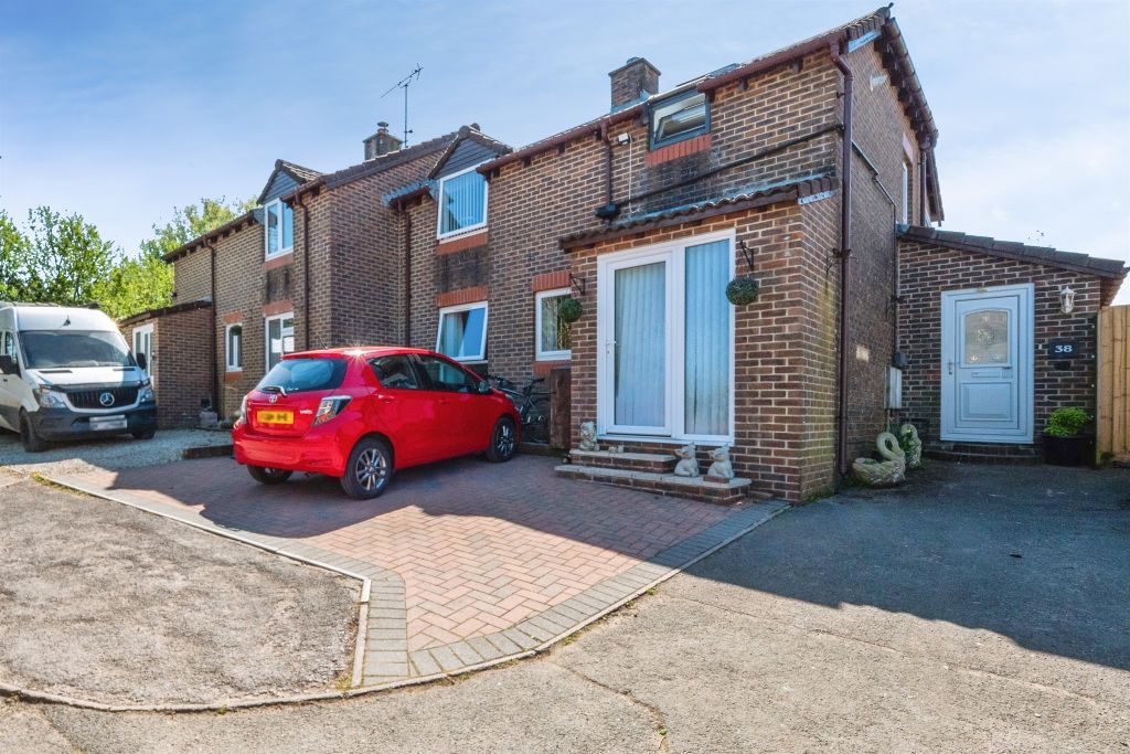 Property photo 1 of 18