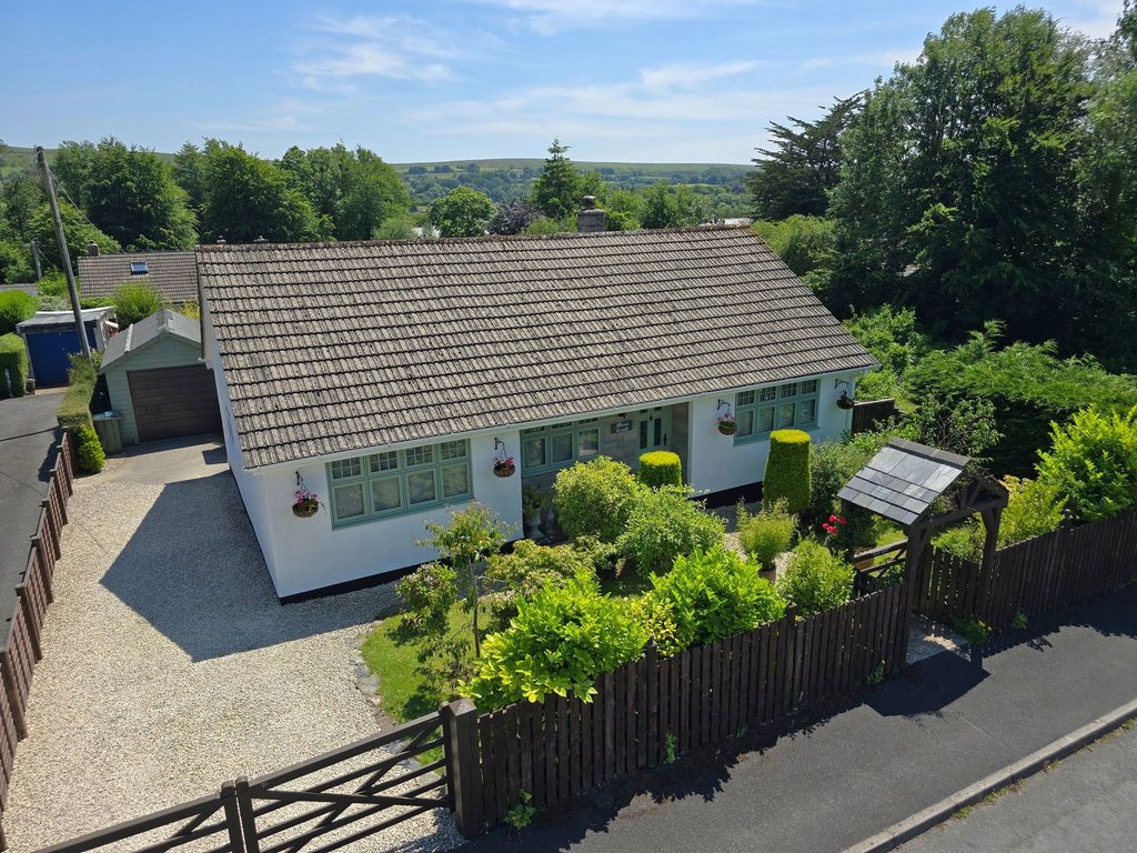Property photo 1 of 26