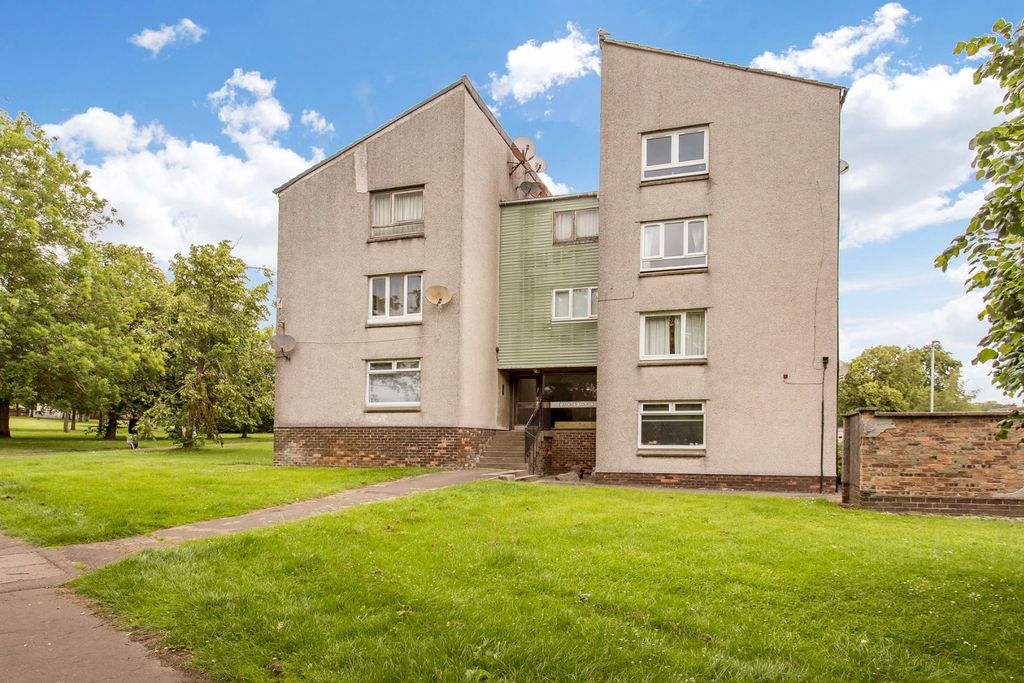 Property photo 1 of 15 5277840