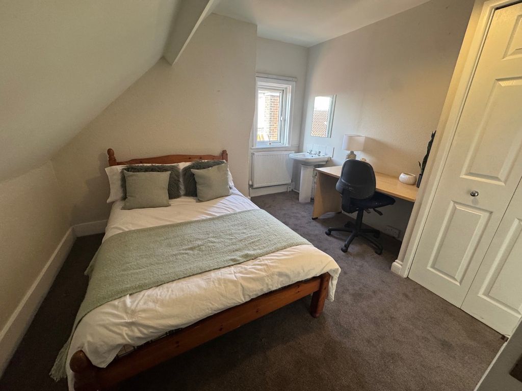 Property photo 3 of 15 Picture No. 27