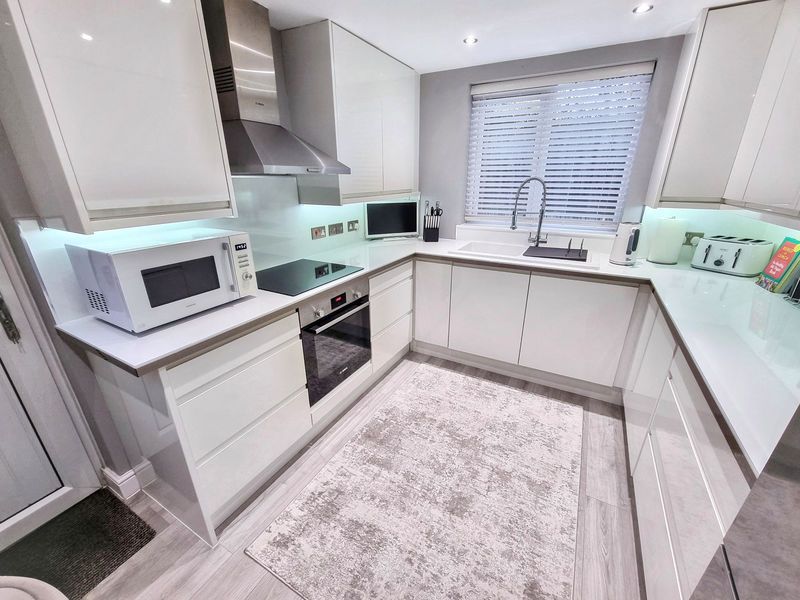 Property photo 2 of 14 Photo 11