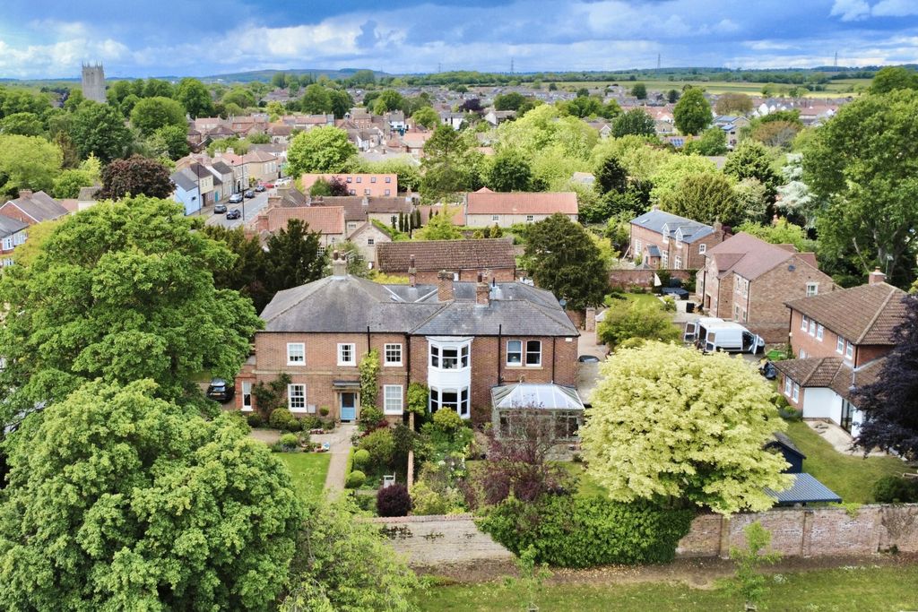 Additional image 40 of 4 bed semi-detached house for saleSunderland Street, Tickhill, Doncaster DN11