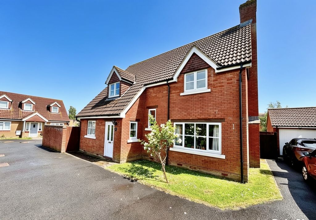 Property photo 2 of 11
