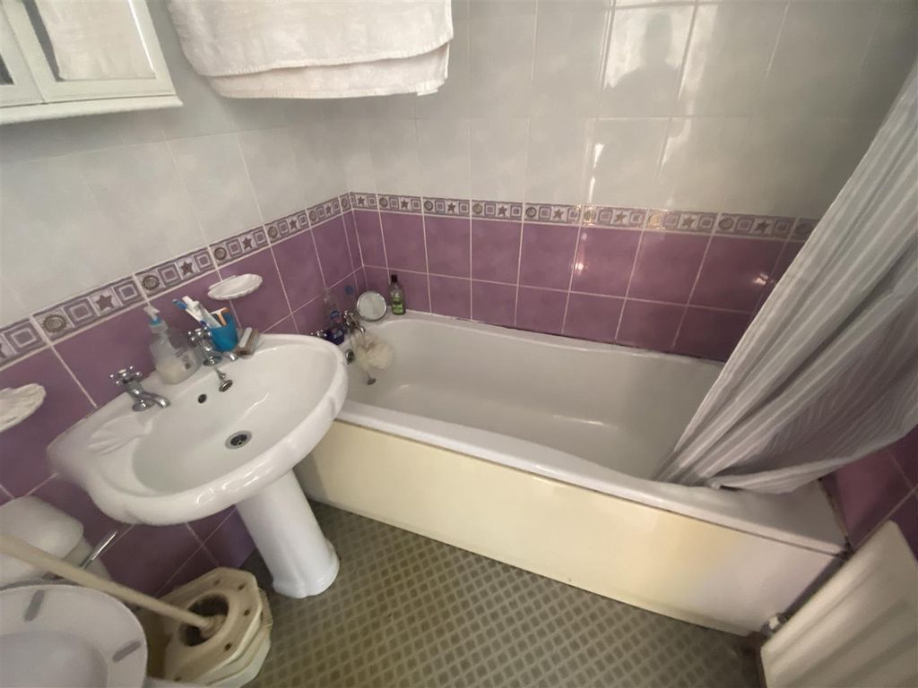 Property photo 3 of 6 Img_8212.Jpeg