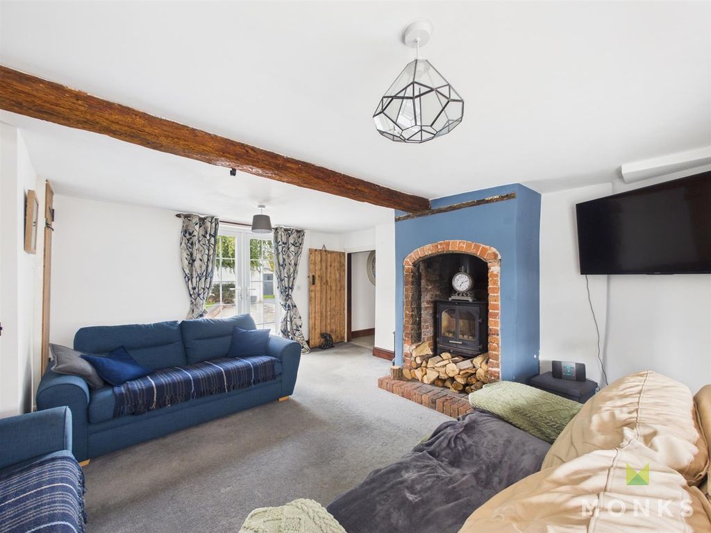 Property photo 2 of 41 Cam01348G0-Pr0769-Still024.Jpg