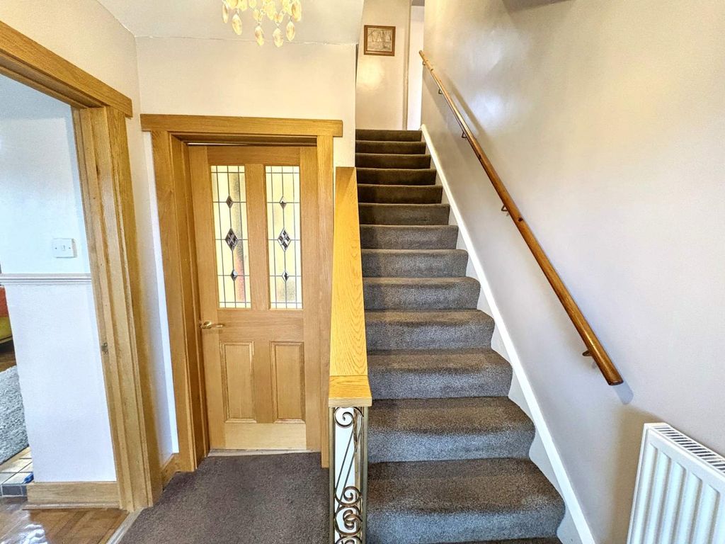 Property photo 3 of 15 Hallway