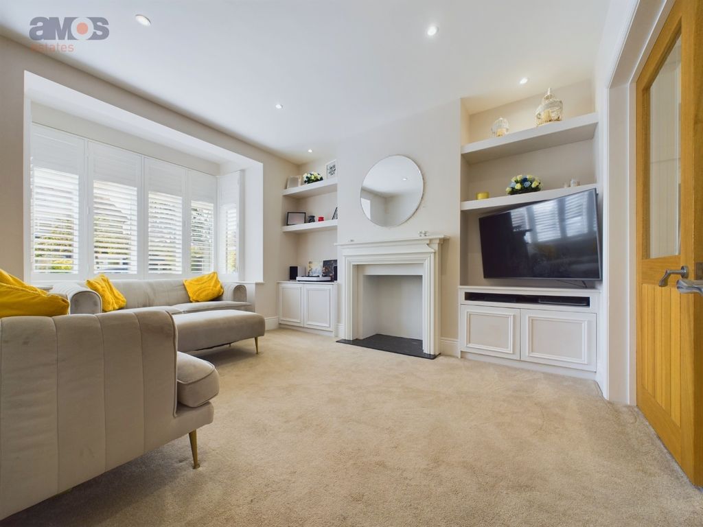 Property photo 3 of 25 3530794