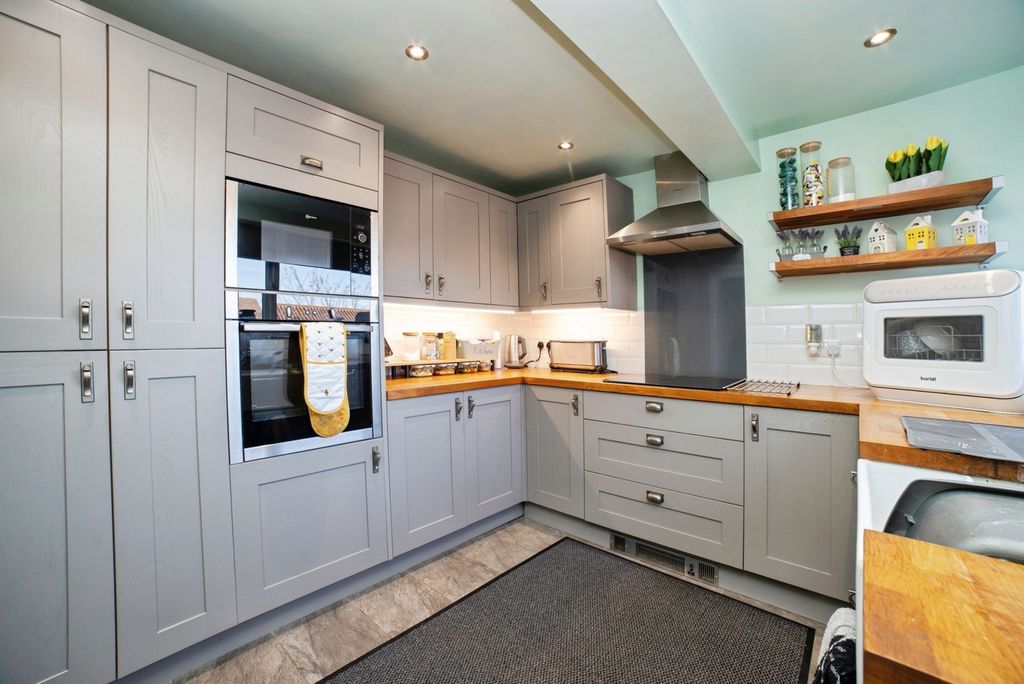 Property photo 3 of 19 Pbox-Img.Jpg