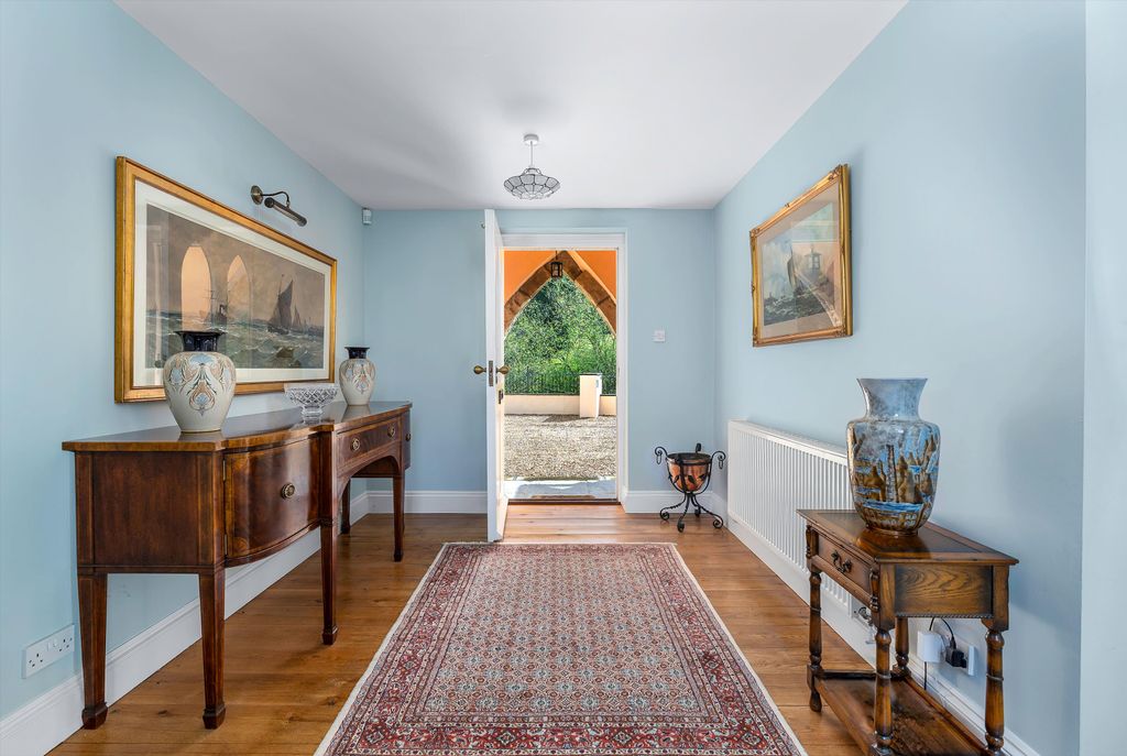 Property photo 2 of 15 Image