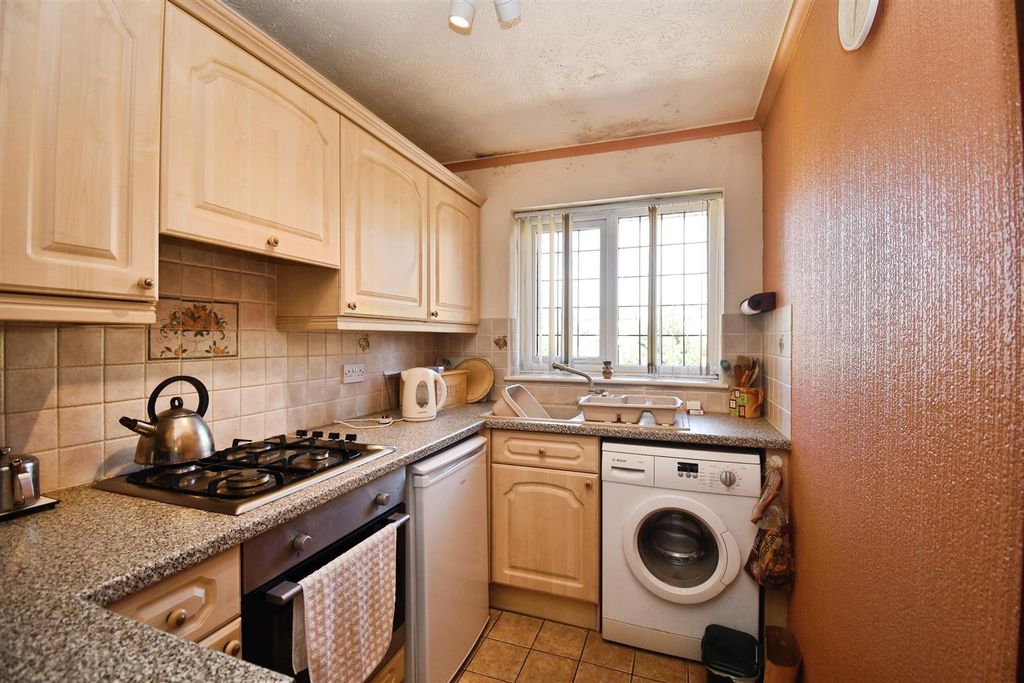 Property photo 3 of 12 1751E8A7-U 20 2813 29.Jpg
