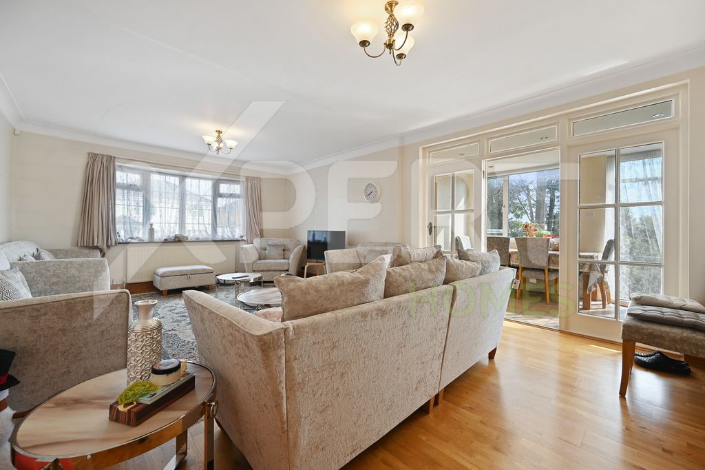 Property photo 2 of 15