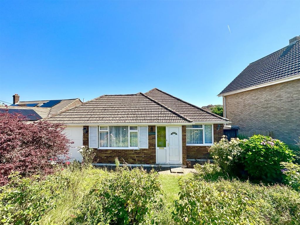 Property photo 1 of 21