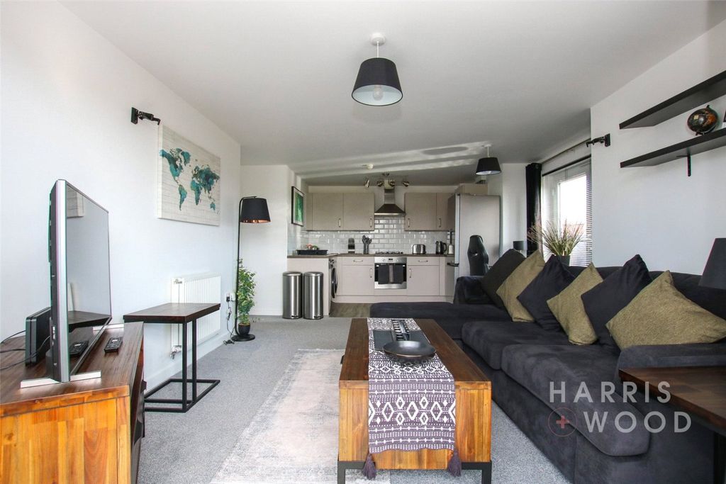 Property photo 2 of 14 3911525