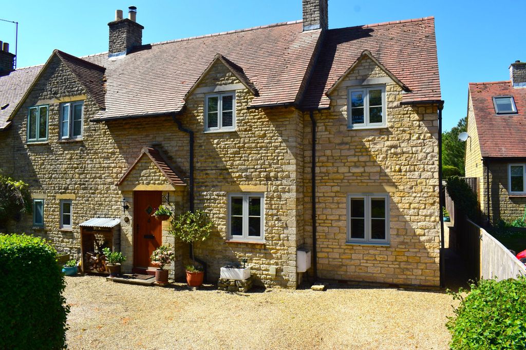 Property photo 1 of 36