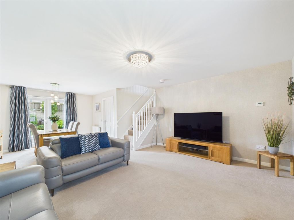 Property photo 3 of 21 Cam01486G0-Pr0873-Still007.Jpg