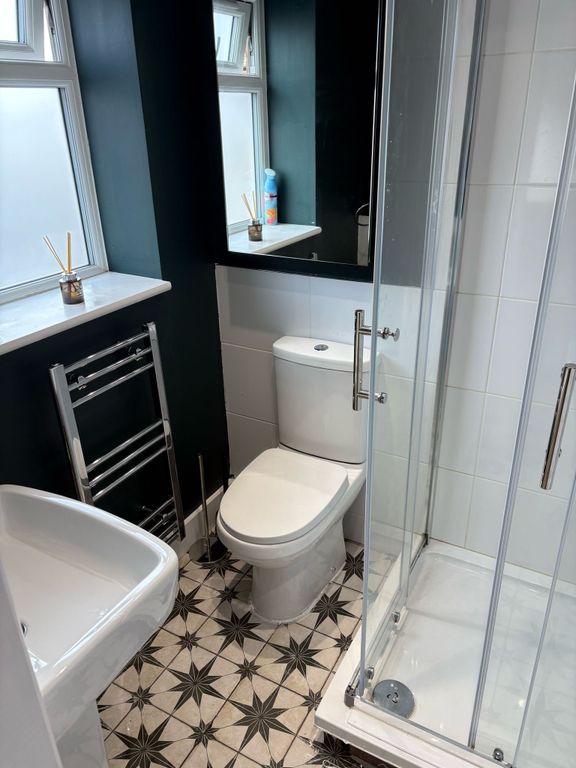 Property photo 3 of 5 Bathroom