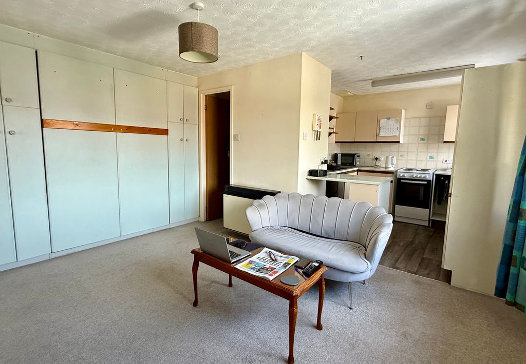 Property photo 2 of 10 Img_3537