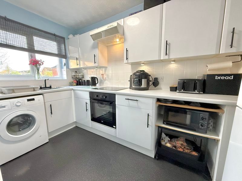 Property photo 2 of 15 Kitchen