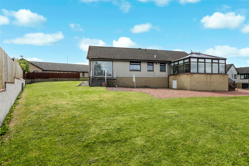 Property photo 2 of 21 Picture No. 19