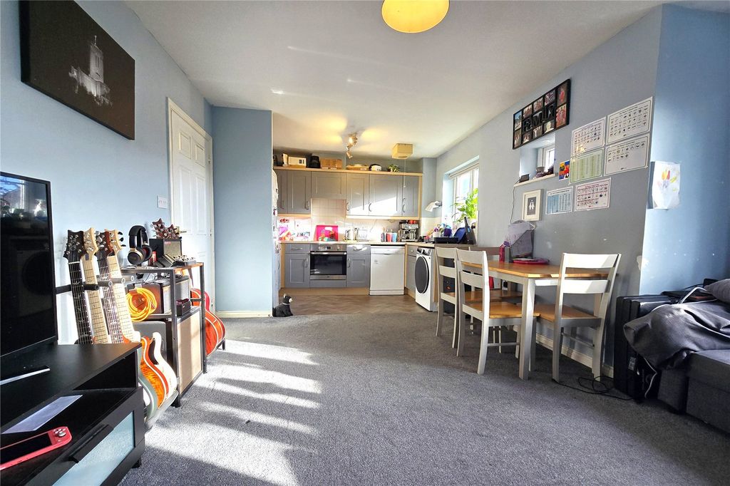 Property photo 2 of 8 Picture No. 07