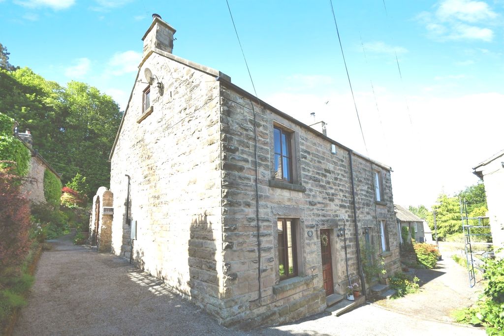 Property photo 3 of 31