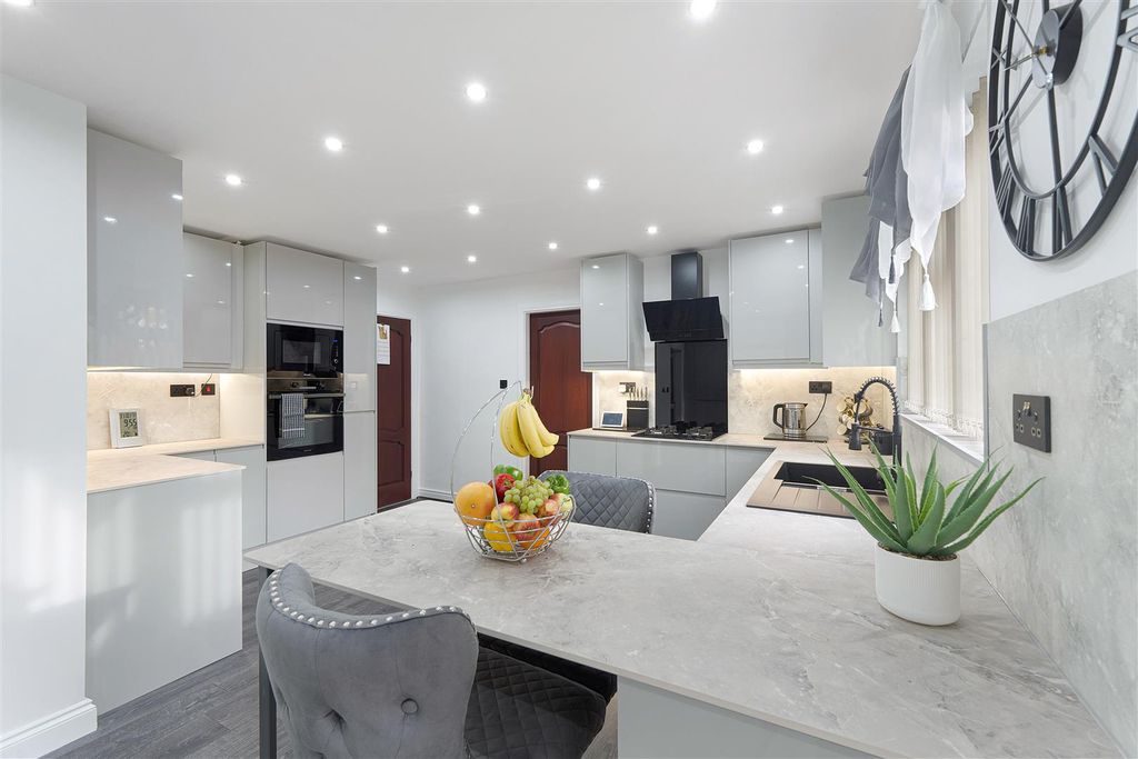 Additional image 14 of 4 bed detached house for saleSt. Andrews Close, Darlington DL1