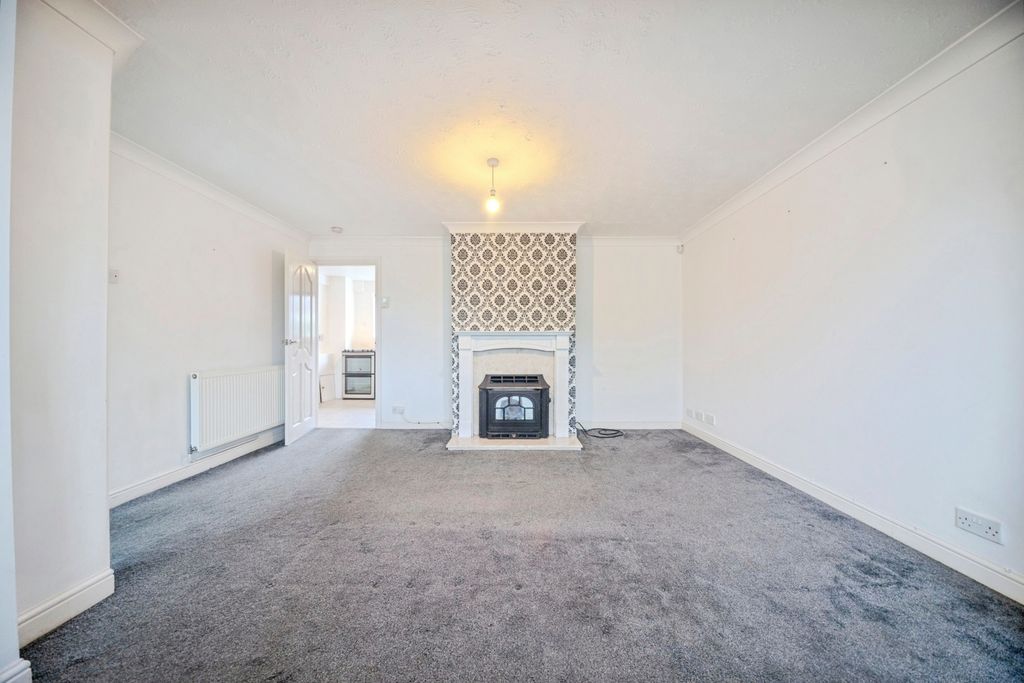 Property photo 2 of 16 Pbox-Img.Jpg