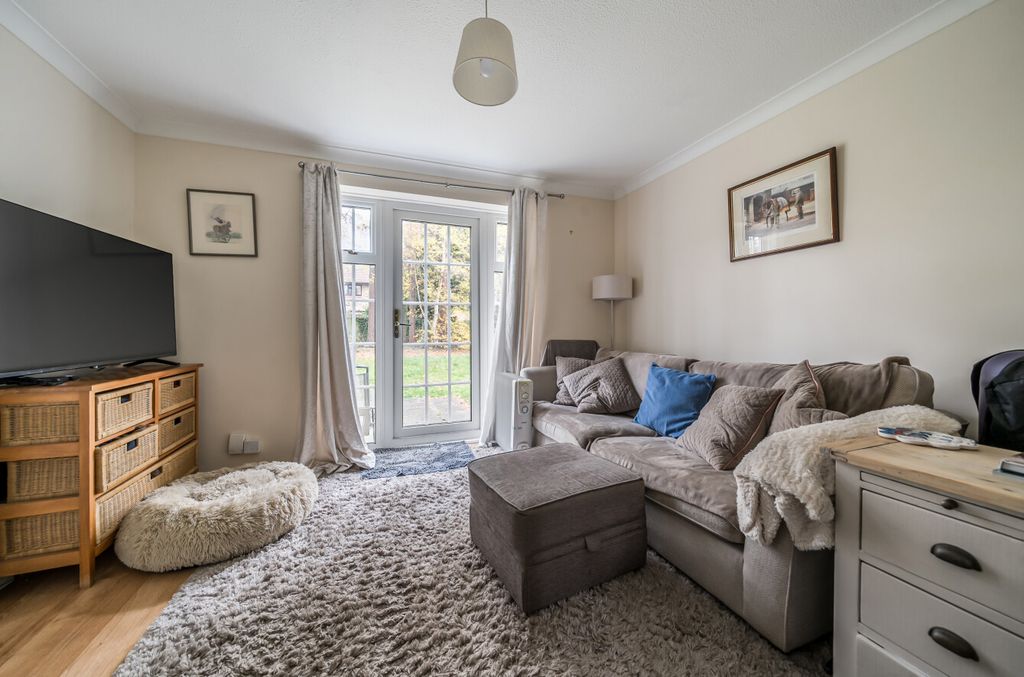 Property photo 3 of 15 1376445-4-6928628...