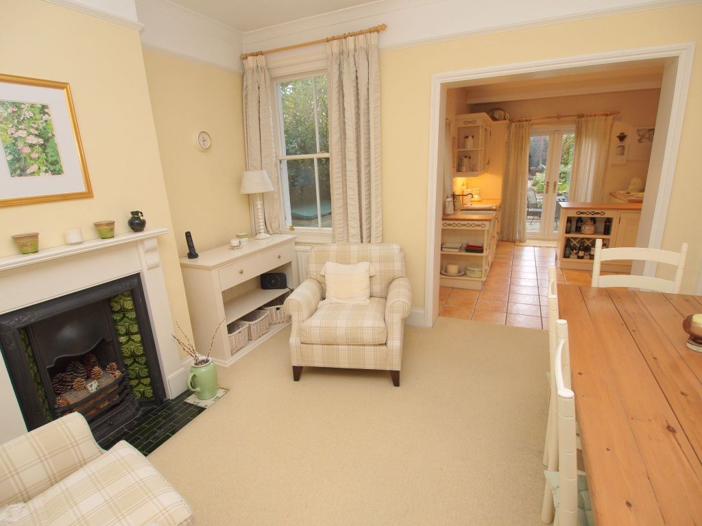 Property photo 1 of 11 Photograph 7