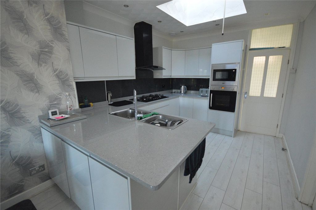 Property photo 2 of 13 Picture No. 05