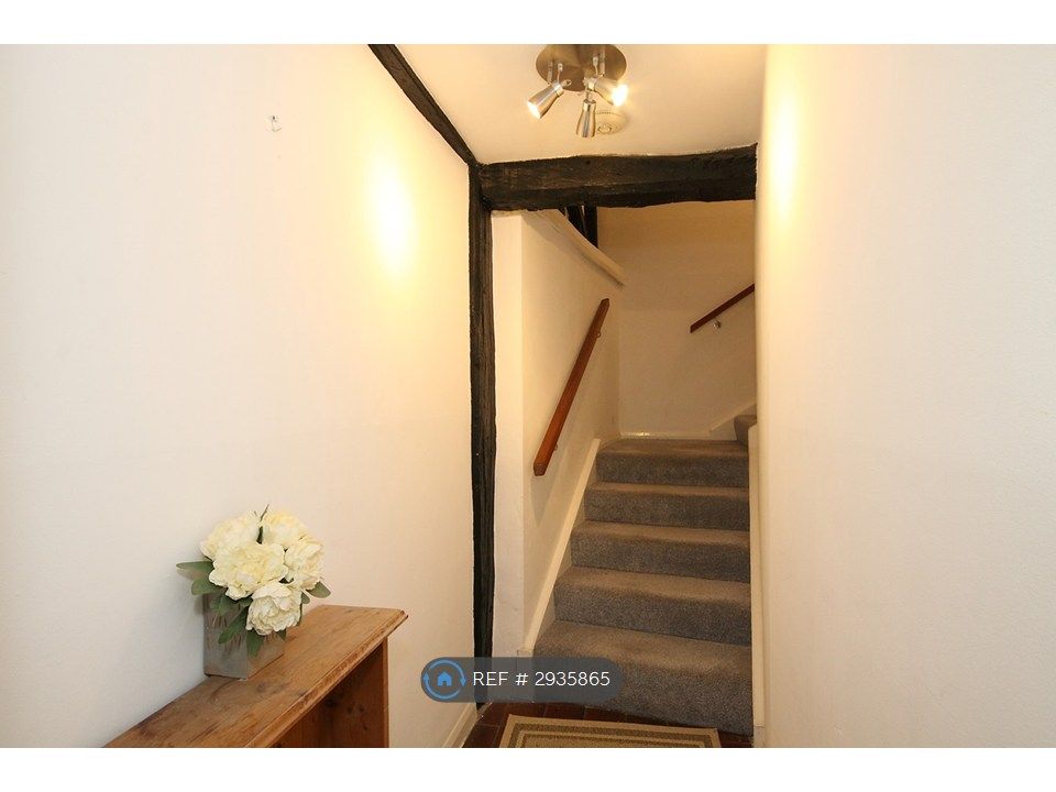 Property photo 2 of 16 Hall