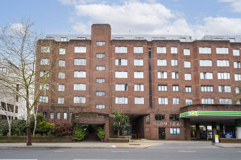 Property photo 1 of 8