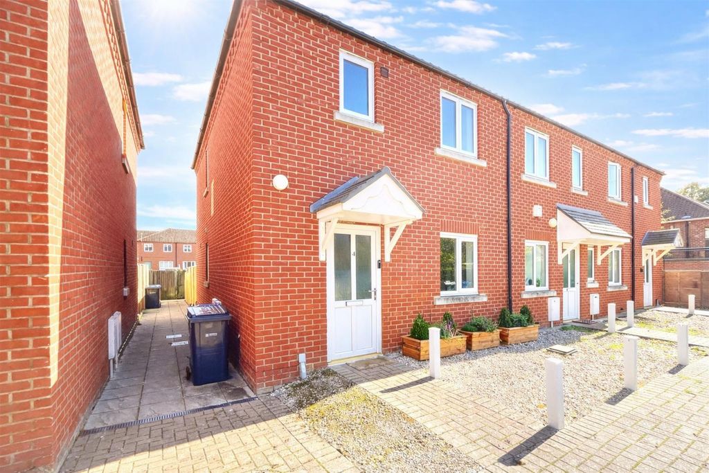 Property photo 1 of 13 21.Png