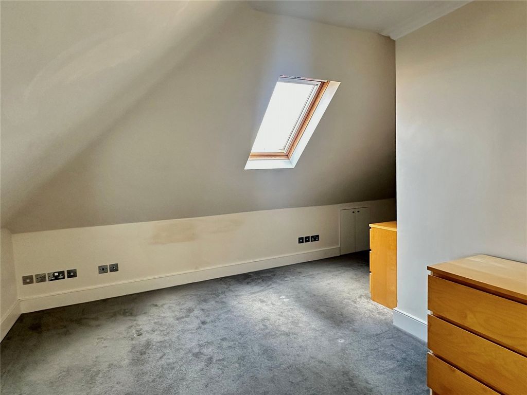 Property photo 3 of 10 Picture No. 06