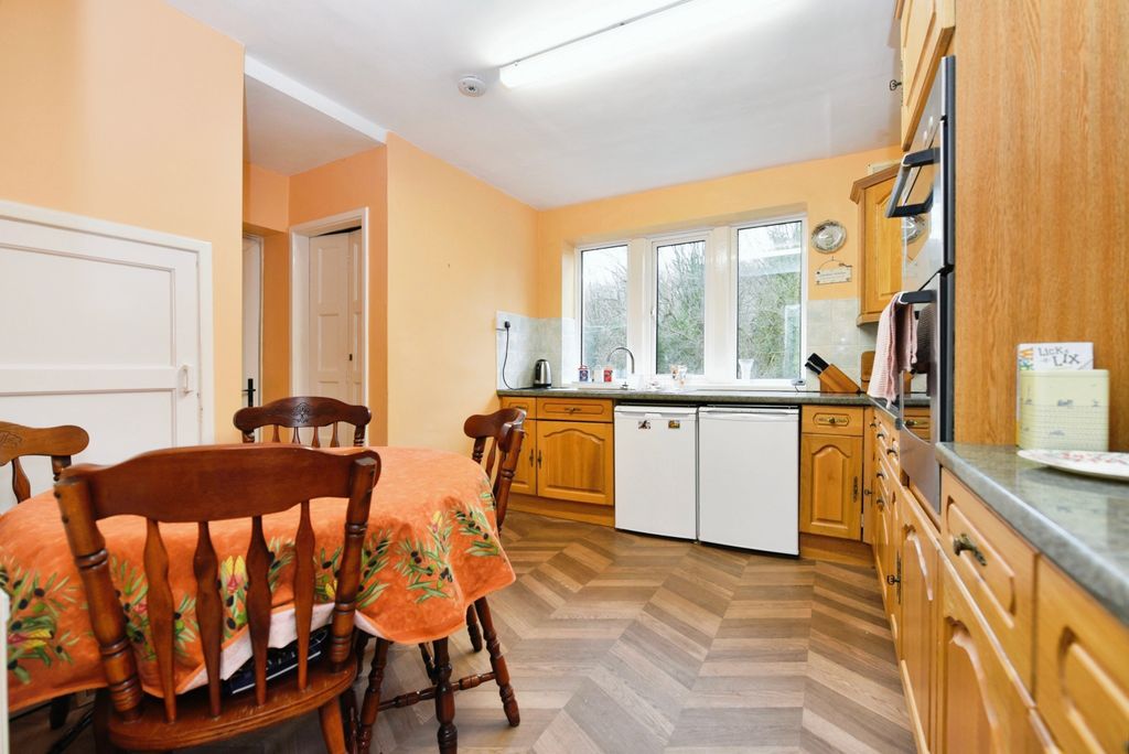 Property photo 3 of 19 Photography