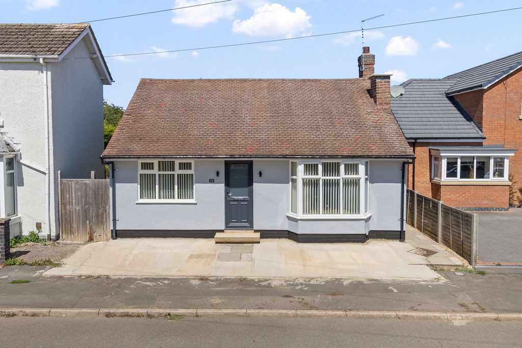 Property photo 2 of 26