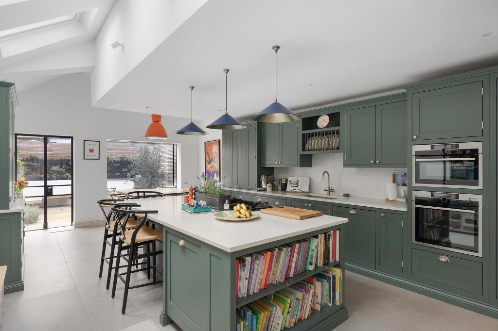 Property photo 1 of 8 Image