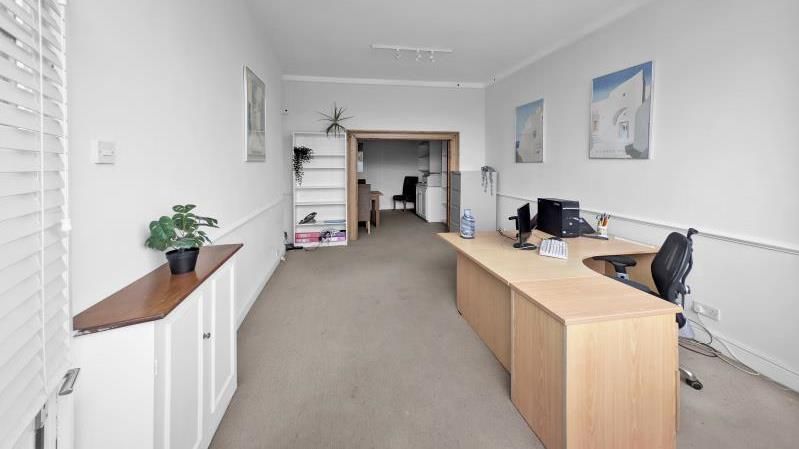 Property photo 3 of 4