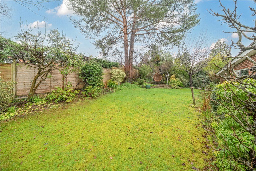 Property photo 2 of 16 Picture No. 21