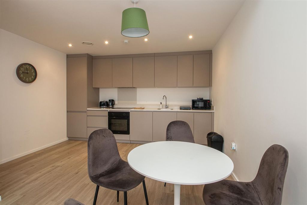 Property photo 3 of 26 248Sta_5.Jpg