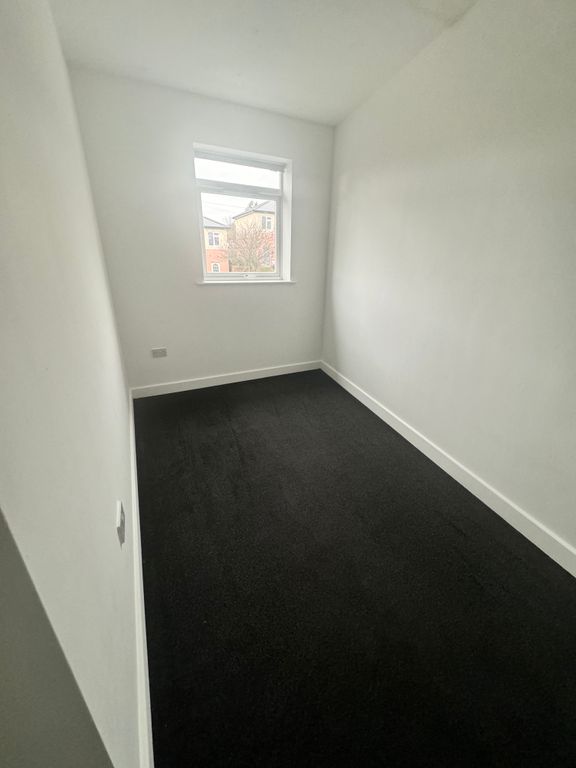 Property photo 3 of 3
