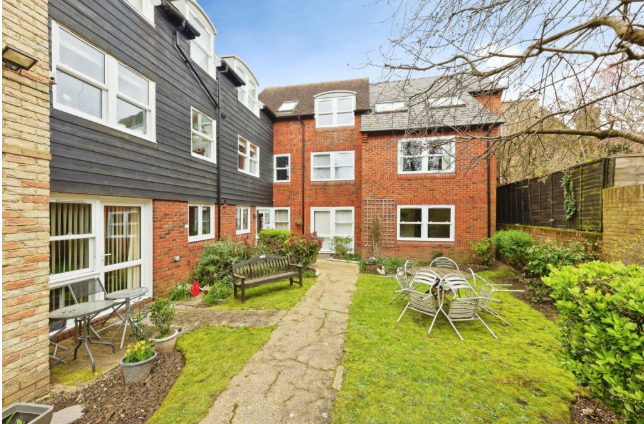 Property photo 3 of 7