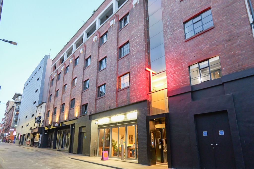 Property photo 1 of 20