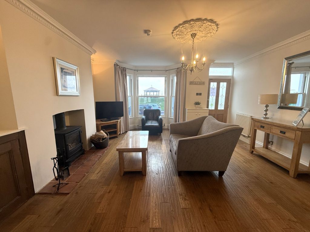 Property photo 2 of 20 Picture No. 40