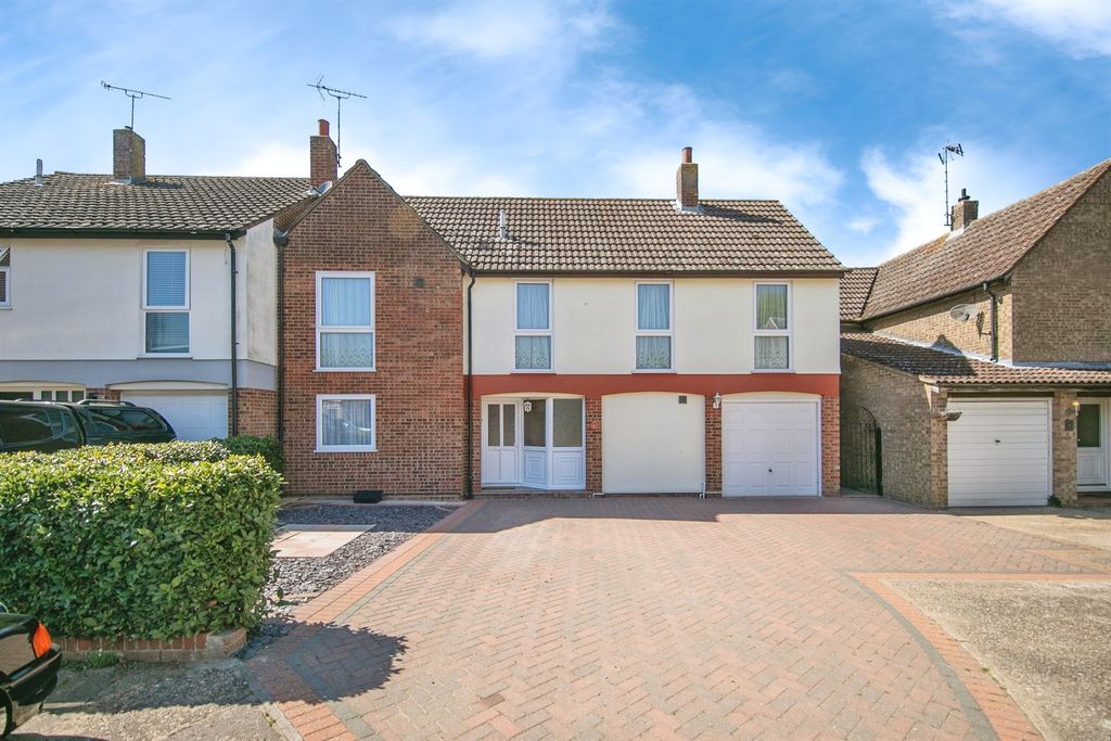 Property photo 1 of 17