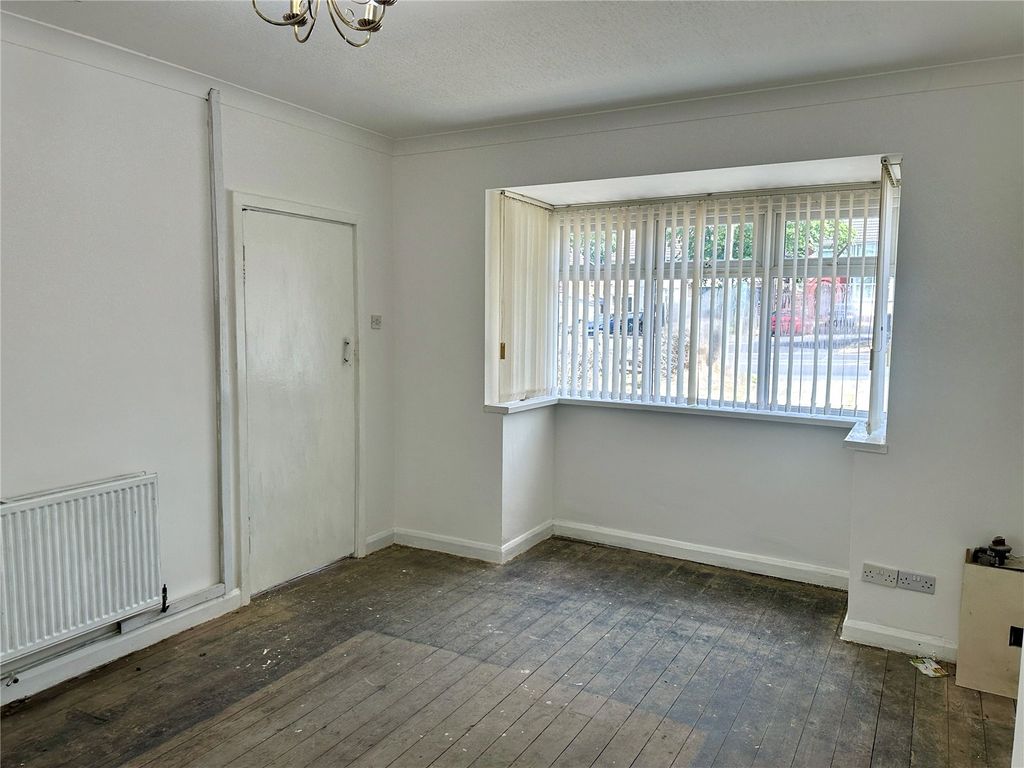 Property photo 3 of 14 Picture No. 23